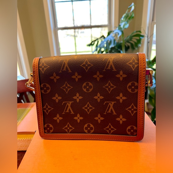 Louis Vuitton Dauphine Mini Monogram Reverse - Picture 5 of 10